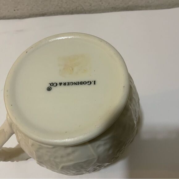 I Godinger & Co Home Essential 7” Embossed Cabbage Leaf Cream Pitcher - Picture 9 of 11